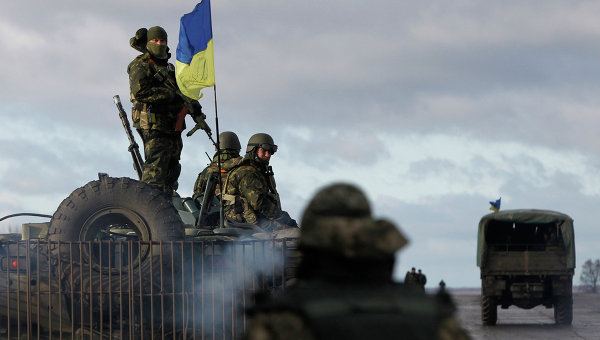 Солдаты украинской армии в Донбассе, архивное фото