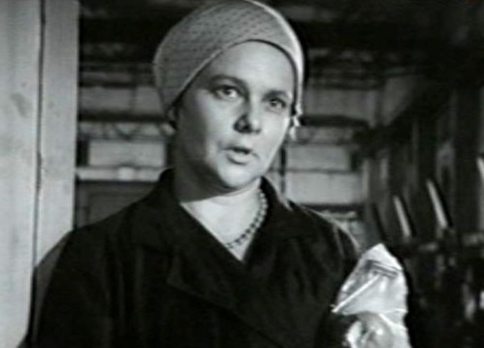 Нина Иванова в фильме *Еще можно успеть*, 1974 | Фото: kino-teatr.ru Мгновение славы и годы забвения Нины Ивановой: Почему звезда фильма «Весна на Заречной улице» пропала с экранов