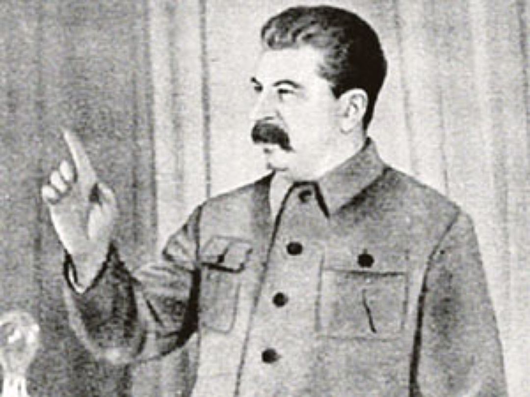 7 часов после начала войны 22 июня 1941 года Сталин пытался разобраться, что задумал Гитлер: большую войну с СССР или обманные маневры?Фото с сайта otechestvennaya.narod.ru