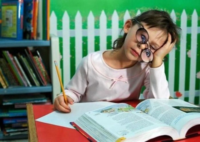 До слез! Выдержки из школьных сочинений, без памперсов не читать! До слез! Выдержки из школьных сочинений, без памперсов не читать!