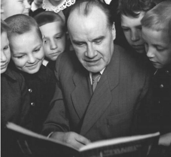 Юбилей классика экстремистской литературы Юбилей классика экстремистской литературы