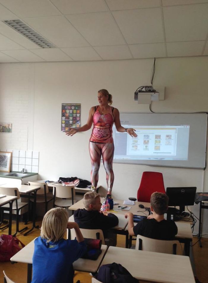 This Biology Teacher Has Her Own Way Of Teaching About The Human Body At School