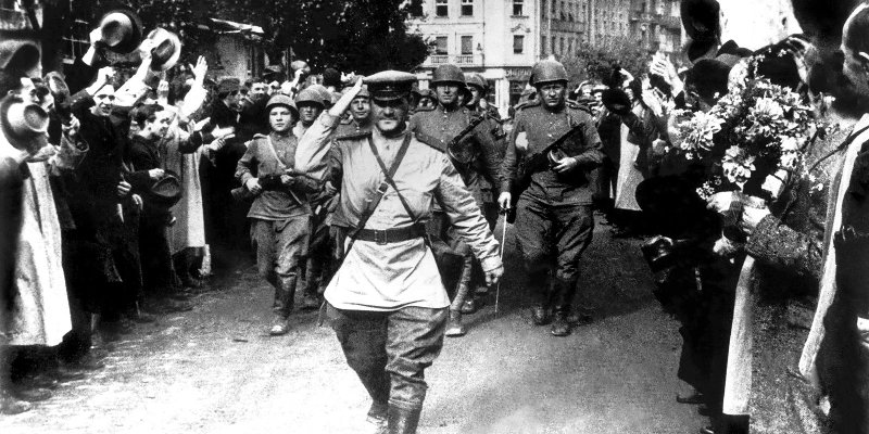 Поправки в Конституцию защитят историю страны от искажений