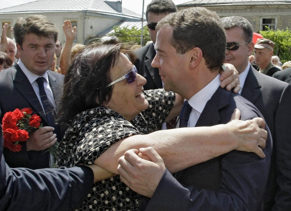 Медведев и Женщины женщины, медведев, приколы