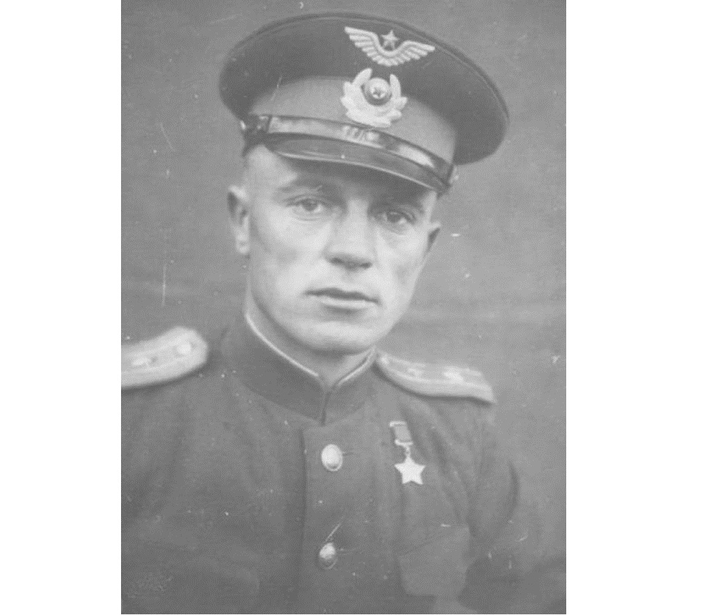 tot-sbityij-mne-zapomnilsya-na-vsyu-zhizn_10 «Тот, сбитый, мне запомнился на всю жизнь»