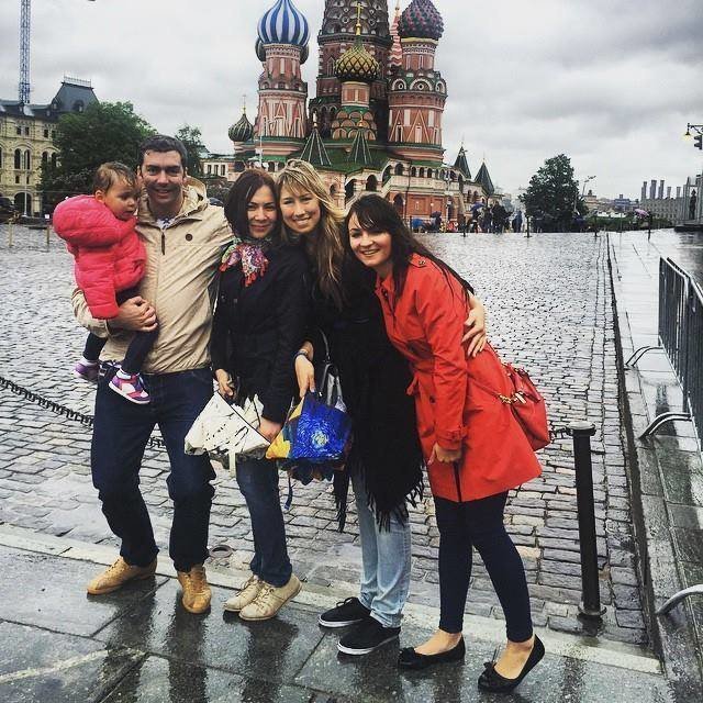 Англичанин о русской свадьбе, традициях и ужасной "сельди под шубой" Англичанин о русской свадьбе, традициях и ужасной "сельди под шубой"