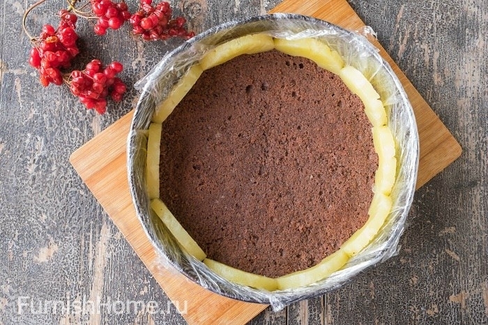 Торт с нежным суфле и ананасами Торт с нежным суфле и ананасами