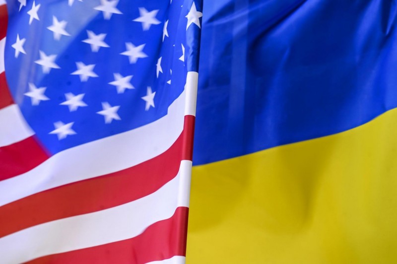 Украина закупает вооружение у США и планирует масштабную военную операцию в Донбассе