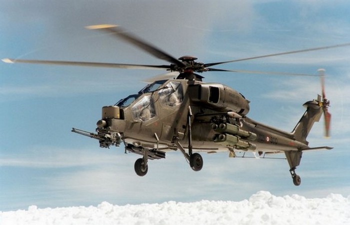 Вертолет Agusta A129 «Mangusta». Вертолет Agusta A129 «Mangusta».