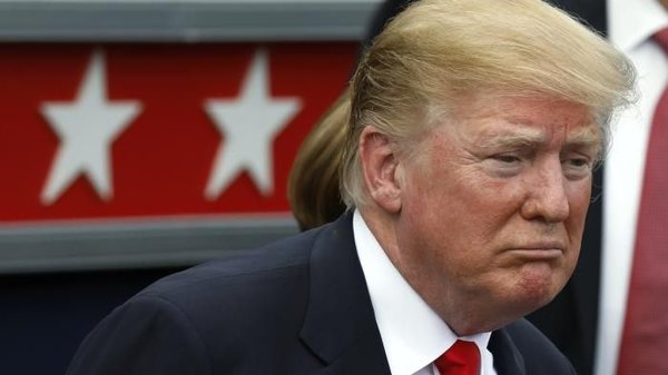 Трампа «поставили на место» на пороге Белого дома Трампа «поставили на место» на пороге Белого дома