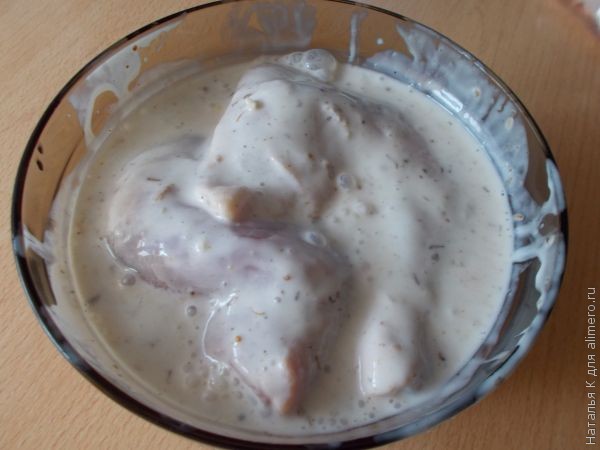 Куриные окорочка в кефирной заливке