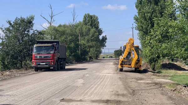 Министерство транспорта Крыма срывает ремонт дорог на полуострове