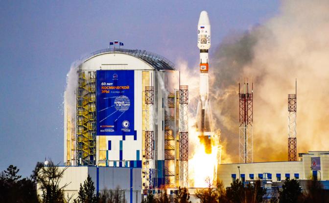 На фото: запуск ракеты-носителя "Союз-2.1б" на космодроме Восточный