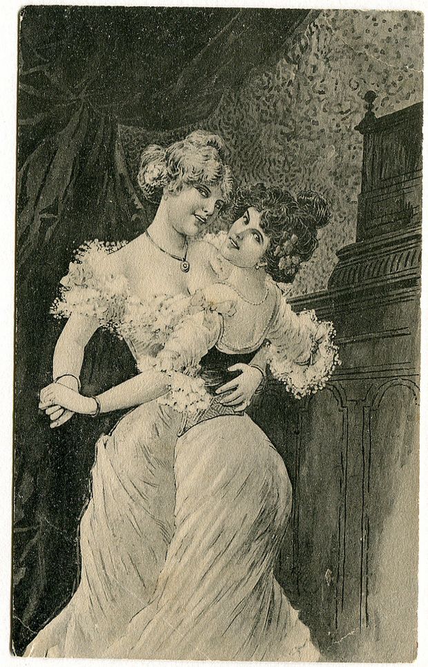 Авторская коллекция самых странных открыток из прошлого