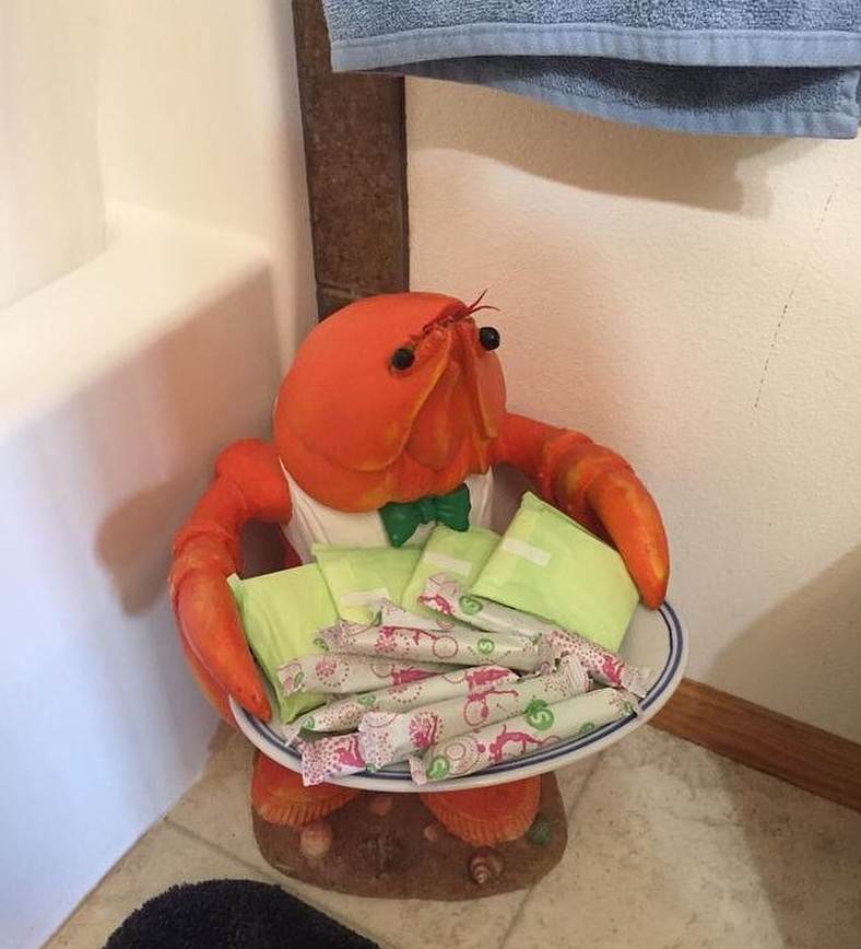 Я бы спросил, что здесь происходит, но боюсь узнать правду Я бы спросил, что здесь происходит, но боюсь узнать правду