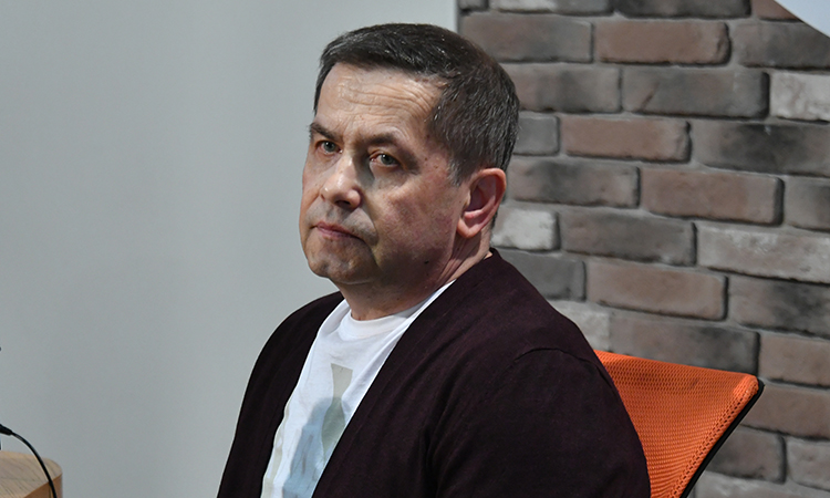 Вокруг Расторгуева разыгрался цирк Вокруг Расторгуева разыгрался цирк