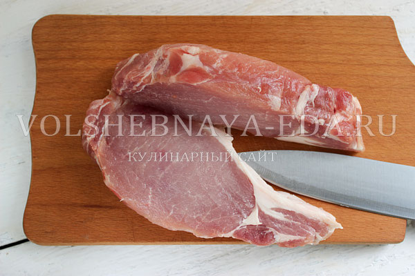 Бифштекс из мяса дикой свиньи Бифштекс из мяса дикой свиньи