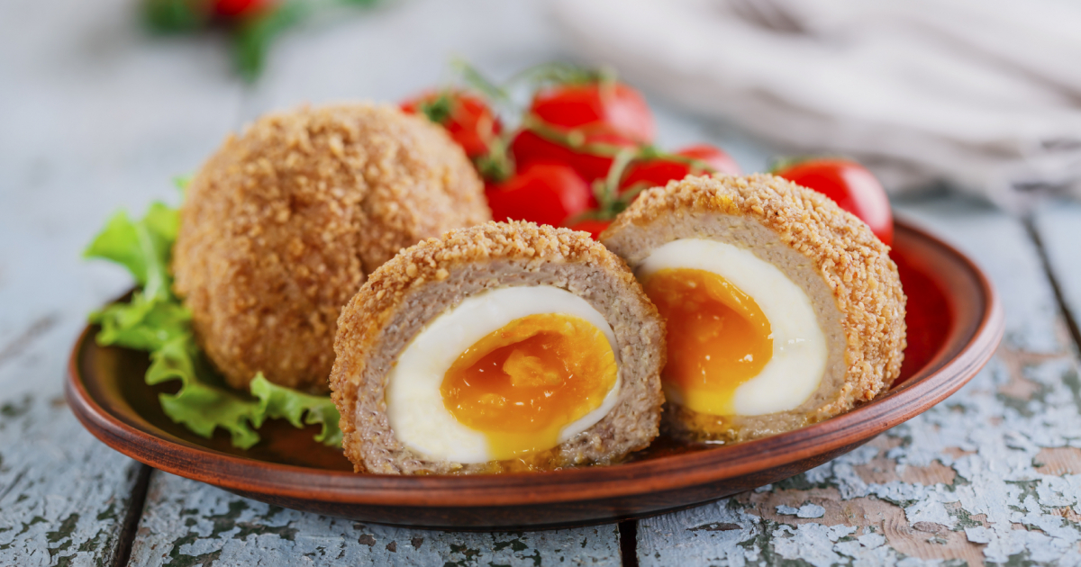Яйца по-шотландски: вкусная закуска к празднику
