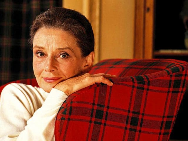 50439d16513d76f82083092861f67bcd_audrey_hepburn_25
