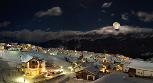 wintertowns12-650x353_601x326