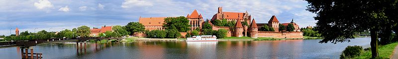 ЗАМОК МАРИЕНБУРГ (ПОЛЬША) — САМЫЙ БОЛЬШОЙ В МИРЕ КИРПИЧНЫЙ ЗАМОК