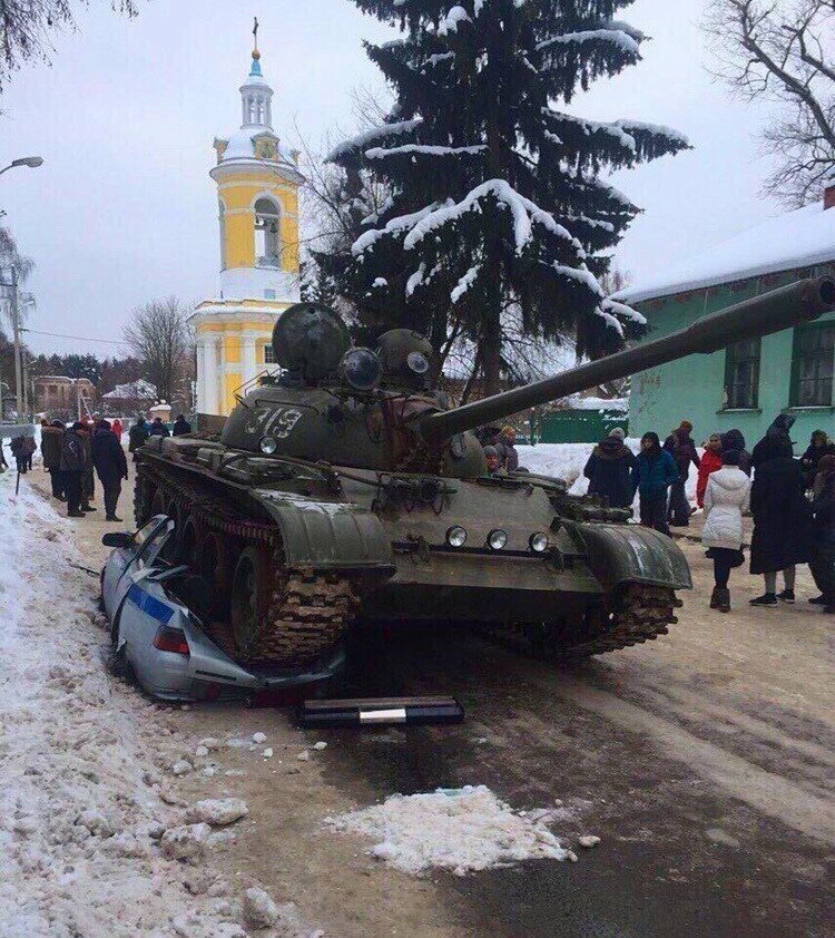 Ну хоть двери целы Когда уже ничем не удивишь
(16 фото)
