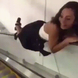 Интересно, чем думают эти люди? gif, лестница, лестницы, подборка, прикол, эскалаторы