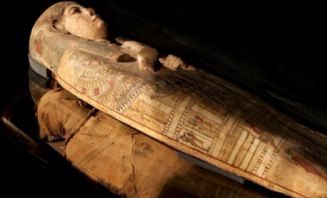 Саркофаг почти 100 лет хранил тайну: ученые нашли свитки, которые никто не замечал