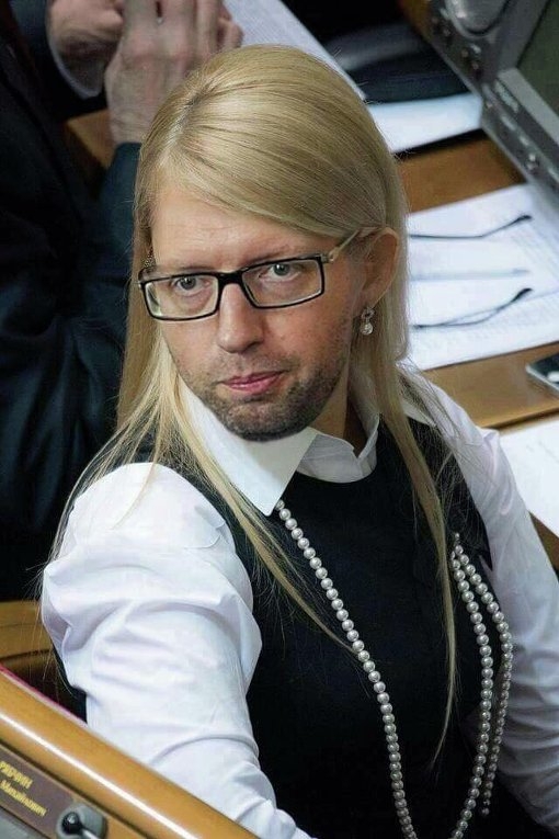 Яценюк — посол Украины в России