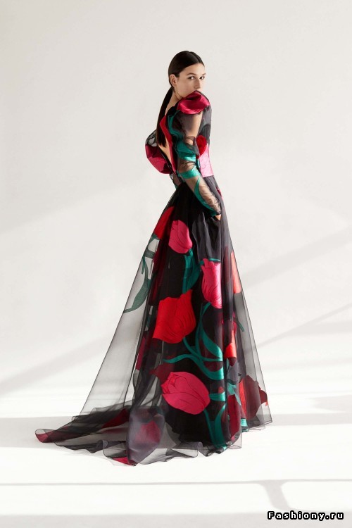 Элегантность и женственность в коллекции Carolina Herrera pre-fall 2018 Элегантность и женственность в коллекции Carolina Herrera pre-fall 2018