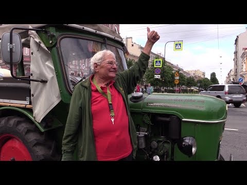 81-летний немец полтора месяца ехал в Петербург на тракторе