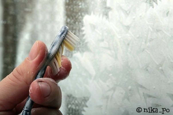 Снег на стекле своими руками Снег на стекле своими руками
