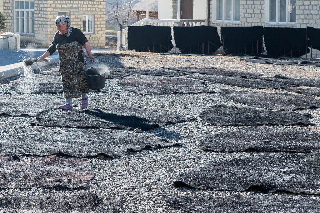 Как в Дагестане делают бурки