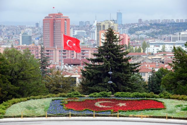 Турецкие власти освободили семью дипломата генконсульства США в Стамбуле