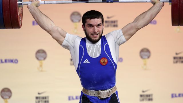 В силу вступило годичное отстранение Федерации тяжелой атлетики России