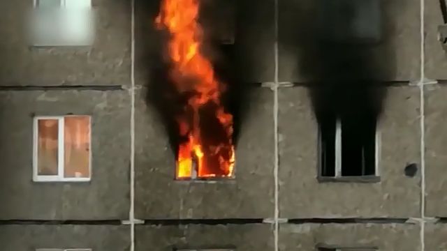 В Челябинске школьник спас из огня двоих детей