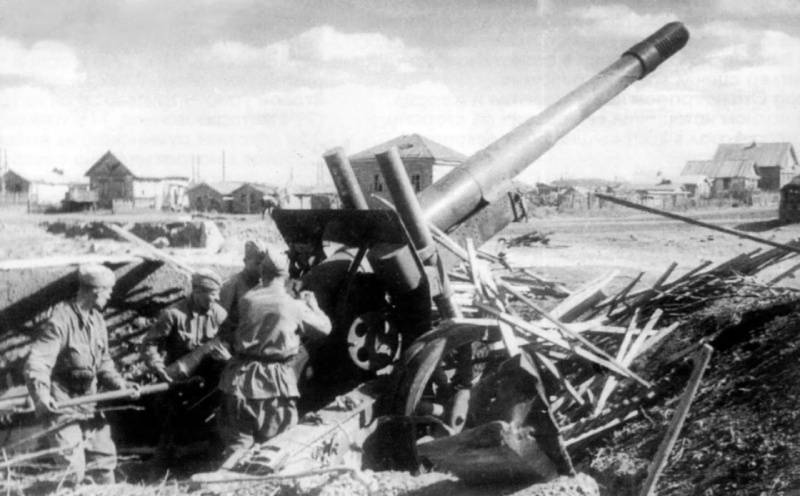 Артиллерия. Крупный калибр. 152-мм гаубица-пушка МЛ-20 образца 1937 года Артиллерия. Крупный калибр. 152-мм гаубица-пушка МЛ-20 образца 1937 года