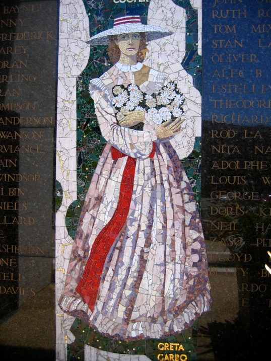 Грета Гарбо. Витраж / Greta Garbo. Stained-glass Грета Гарбо. Витраж / Greta Garbo. Stained-glass
