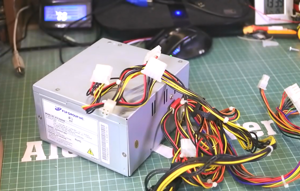 Как сделать из аккумуляторного шуруповёрта, сетевой (220V) Как сделать из аккумуляторного шуруповёрта, сетевой (220V)