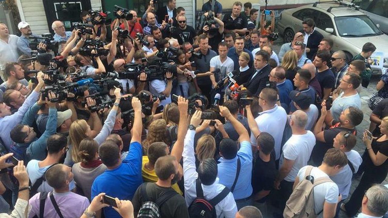 Цель — уход Порошенко. Когда Саакашвили дойдет до Киева. «Страна», Украина Цель — уход Порошенко. Когда Саакашвили дойдет до Киева. «Страна», Украина