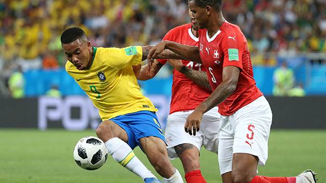 Швейцария сыграла вничью с Бразилией в матче ЧМ-2018