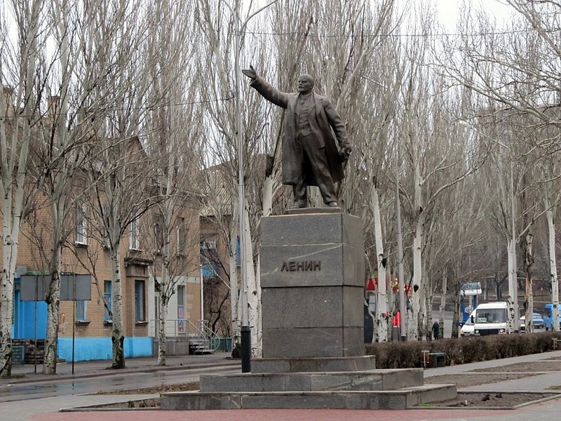 От Ленина до русских революционеров: в Подольске снесли памятник Котовскому