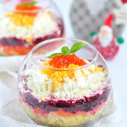 Салат Сельдь под шубой с пармезаном и икрой