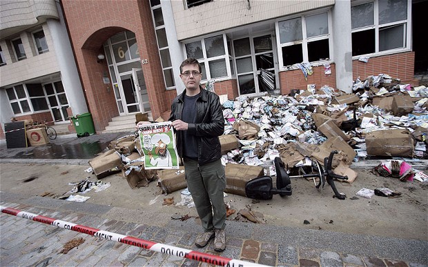Атакованное издание Charlie Hebdo пропагандировало гомосексуализм, наркоманию и другие извращения Атакованное издание Charlie Hebdo пропагандировало гомосексуализм, наркоманию и другие извращения