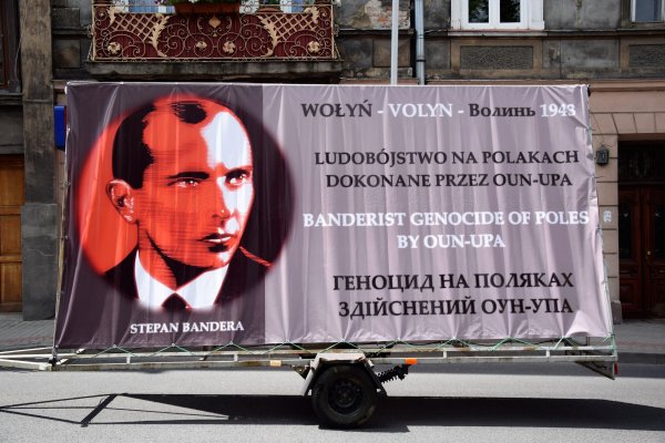 Почему Польша показала антибандеровский оскал Почему Польша показала антибандеровский оскал