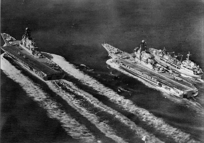 В 1940-х годах авианосцев в составе ВМФ СССР не было. /Фото: livejournal.com В 1940-х годах авианосцев в составе ВМФ СССР не было. /Фото: livejournal.com