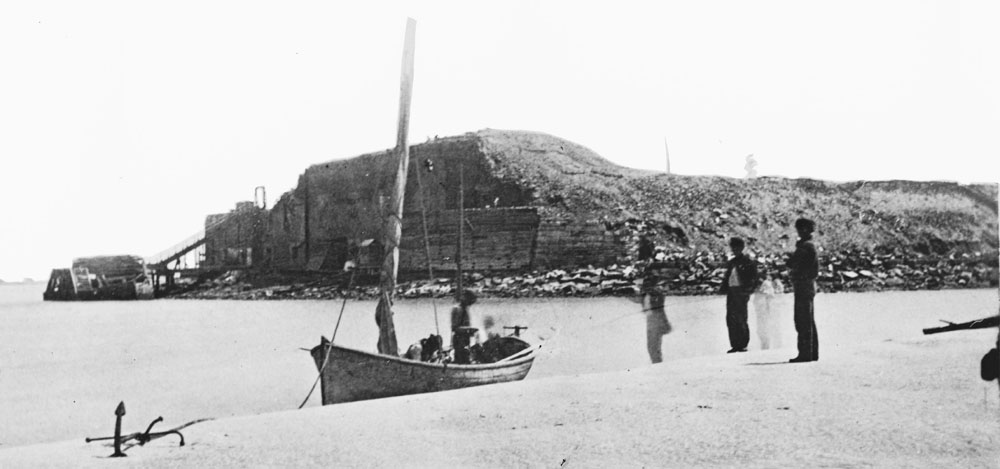 ViewFtSumterSandBar1865.jpg