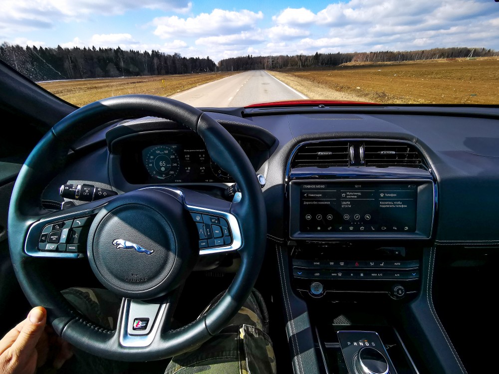 fpace_-12.jpg fpace_-12.jpg