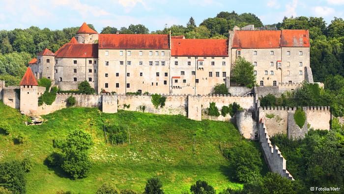   - Burg Burghausen