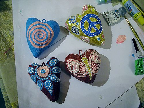 Сердечки из папье-маше